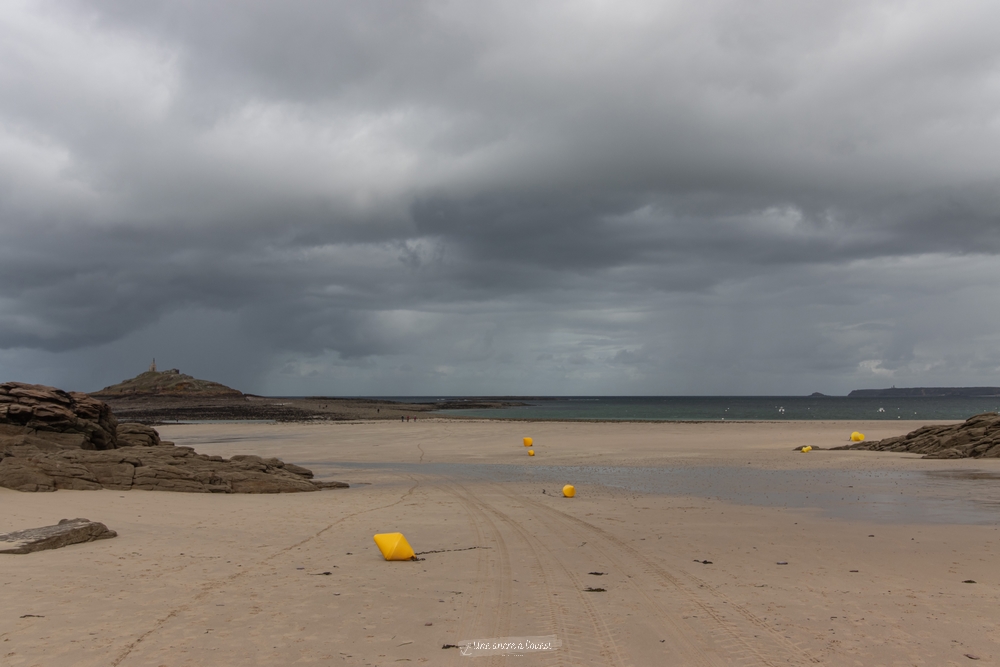plage Saint-Michel l’îlot avant pluie